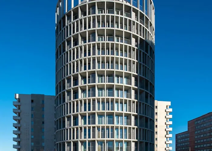 Micampus Tower Student *