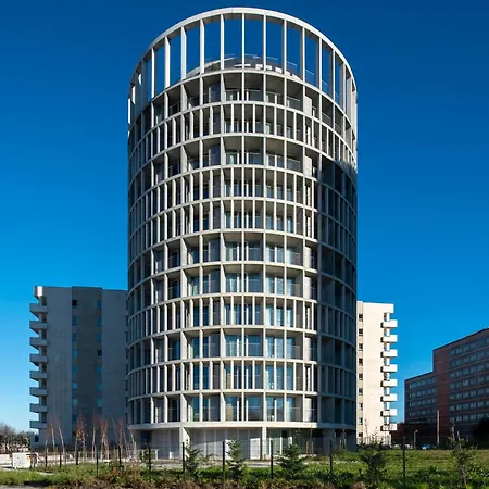 Micampus Tower Student *